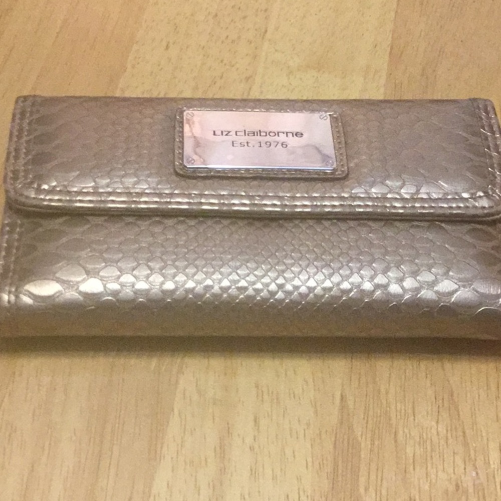 Liz Claiborne wallet NWOT. Gold color